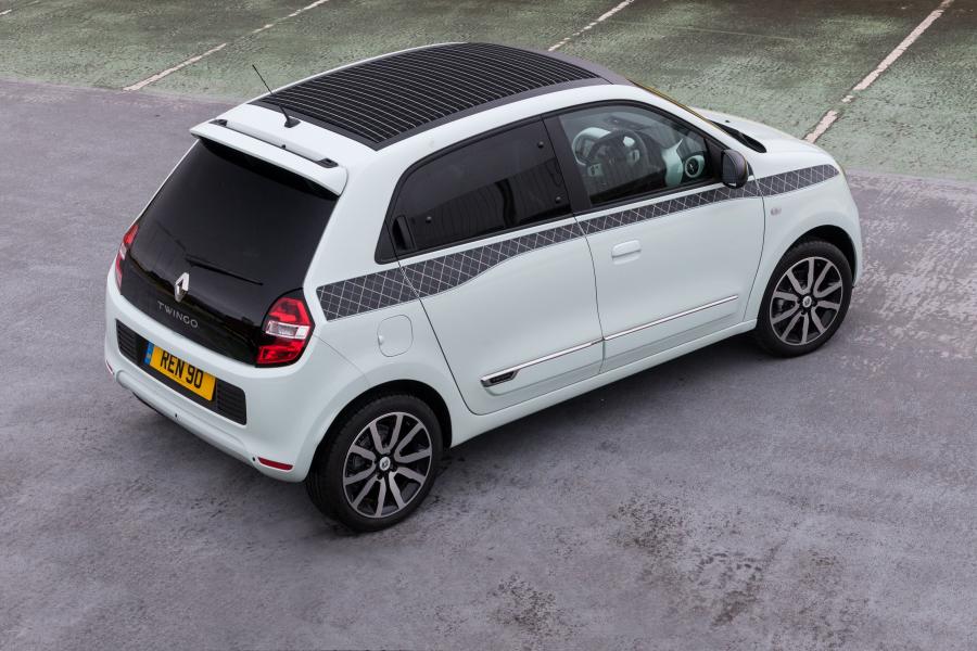  Renault Twingo Iconic 2017 года  (UK) (фото 4 из 9)